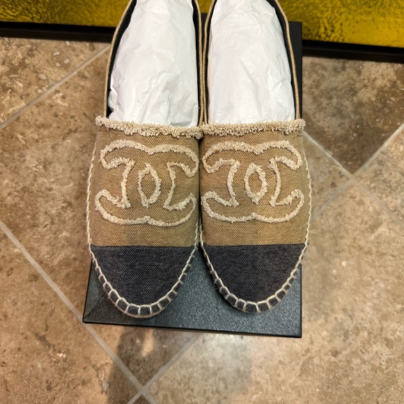 Chanel Black and tan canvas Espadrilles EU 39  Excellent condition - Picture 5 of 9